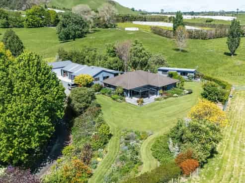 154 Ohinepanea Road, Pukehina