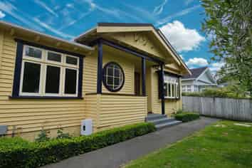 17 Sherwood Street, Woburn