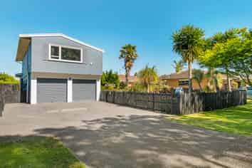 7 Hall Road, Matua