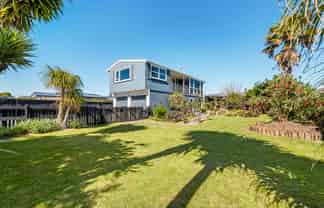 7 Hall Road, Matua
