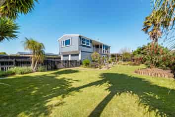 7 Hall Road, Matua