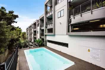 51/241 Hinemoa Street, Birkenhead