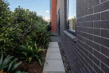 G08/10 Awataha Drive, Northcote