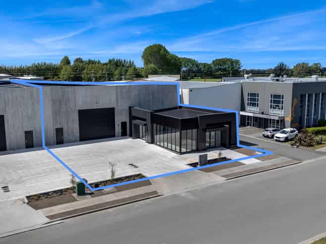 High-quality industrial - now complete