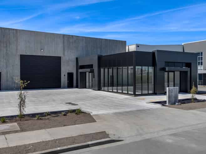 High-quality industrial - now complete