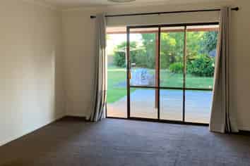 16 Victor Gr, Waikanae Beach