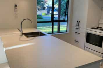 16 Victor Gr, Waikanae Beach