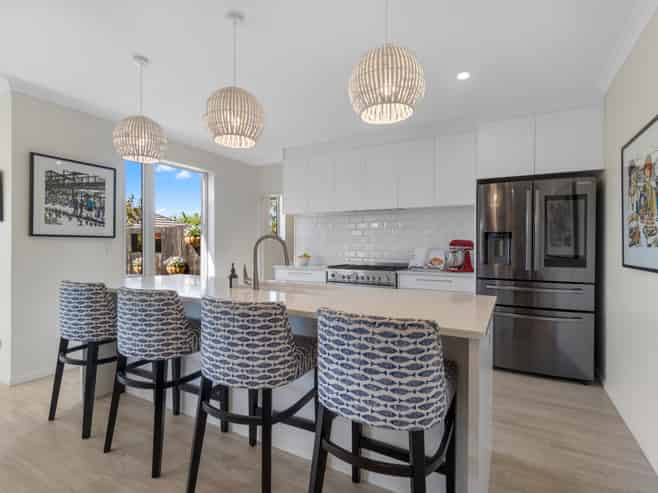 98 Infinity Drive, Pegasus