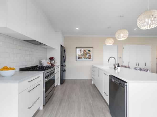 98 Infinity Drive, Pegasus