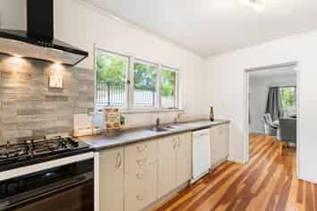 42 West Lynn Road, Titirangi