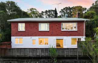 42 West Lynn Road, Titirangi