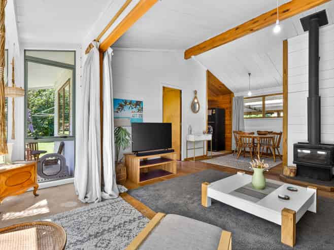 14 Sunset Street, Hilltop