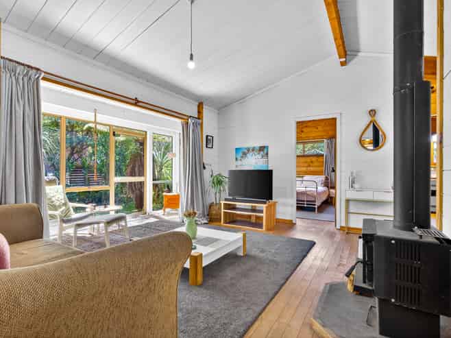 14 Sunset Street, Hilltop