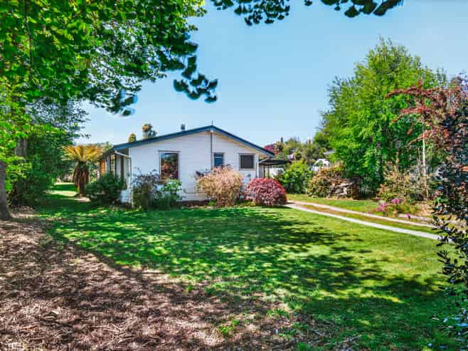 14 Sunset Street, Hilltop