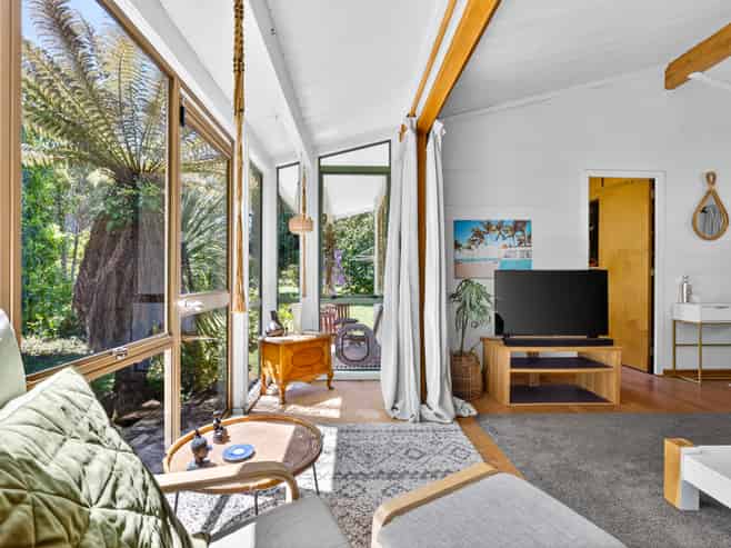 14 Sunset Street, Hilltop