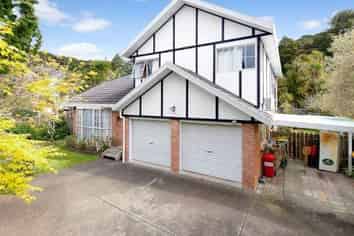 19 Emlyn Place, Torbay