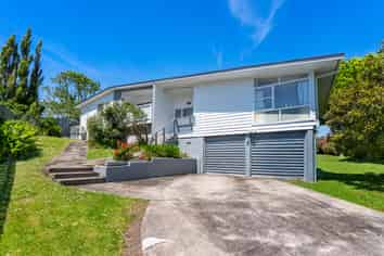 38 Simkin Avenue, Saint Johns