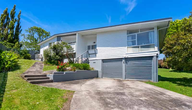 38 Simkin Avenue, Saint Johns