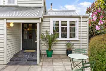 68 Friend Street, Karori