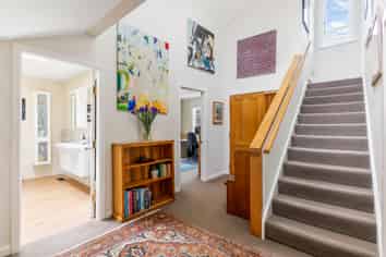 68 Friend Street, Karori