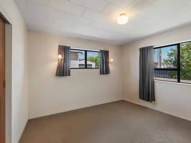 924 Florence Street, Raureka