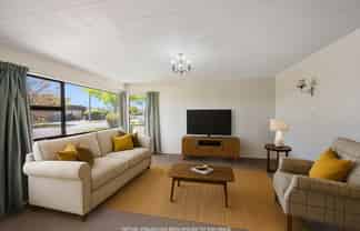 924 Florence Street, Raureka