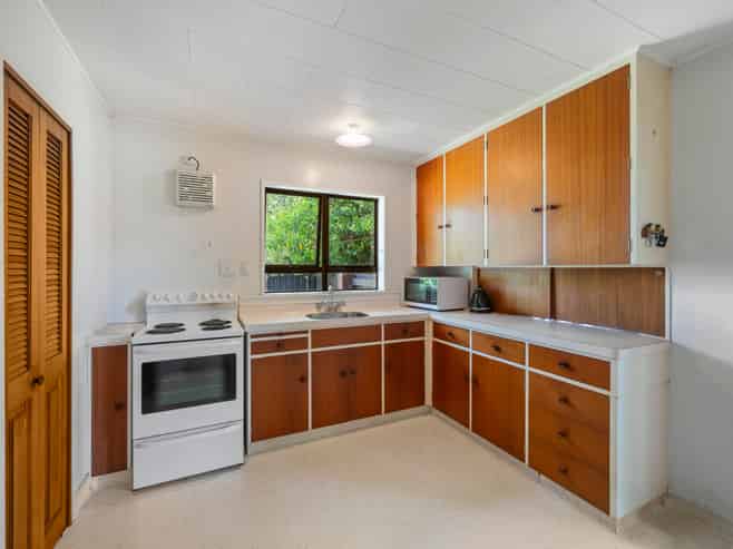 924 Florence Street, Raureka