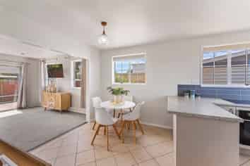 2/9 Britannia Street, North New Brighton