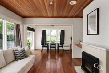 15 Bell Street, Judea