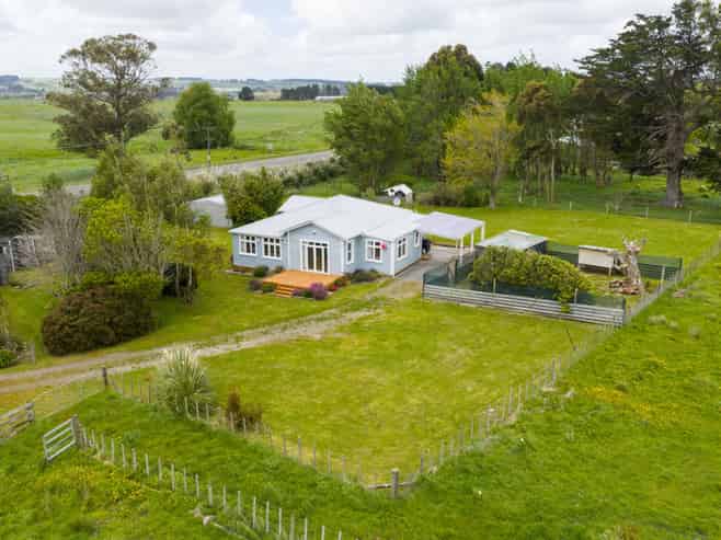 901 State Highway 1, Marton