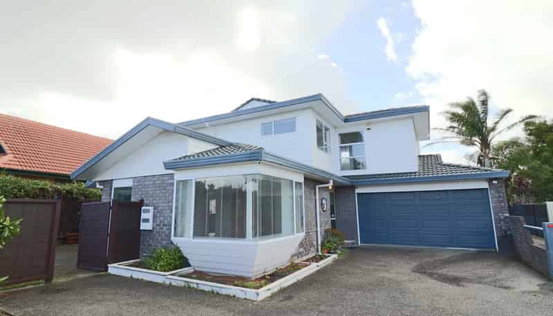 A/50 Whitford Road, Botany Downs