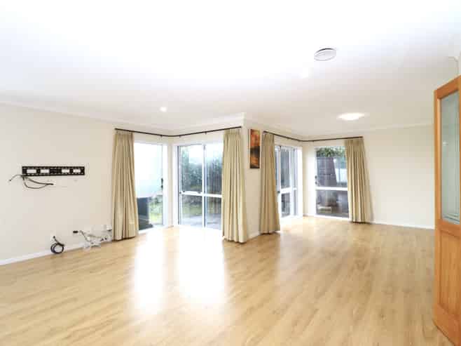 A/50 Whitford Road, Botany Downs