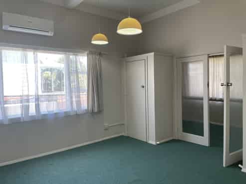 20B Bay Street, Petone