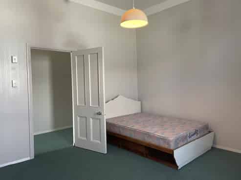 20B Bay Street, Petone