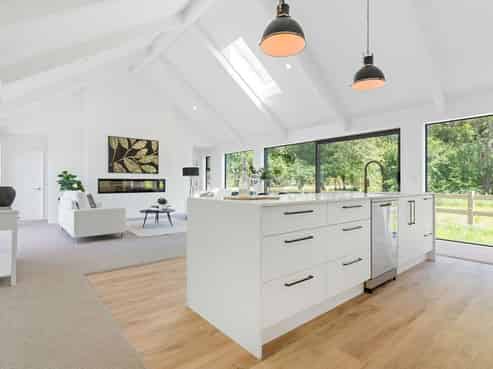 8 Molly Place, Southbridge