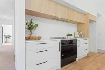 8 Molly Place, SOUTHBRIDGE