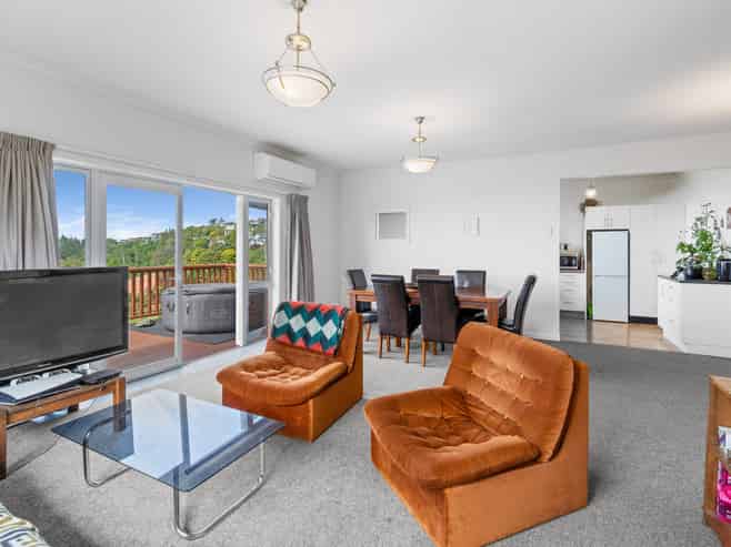 79 Middleton Road, Kew