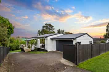 4 Macrocarpa Place, Ranui