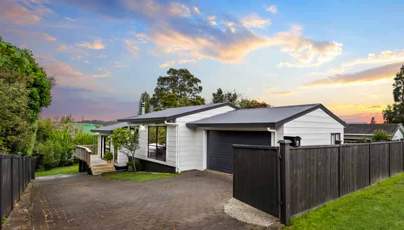 4 Macrocarpa Place, Ranui