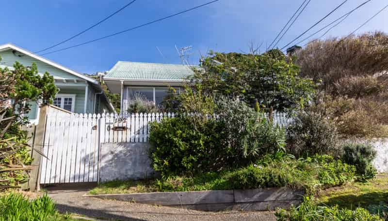 192 Sutherland Road, Lyall Bay