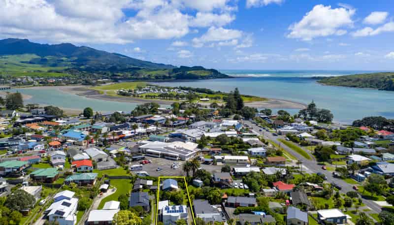 16 James Street, Raglan