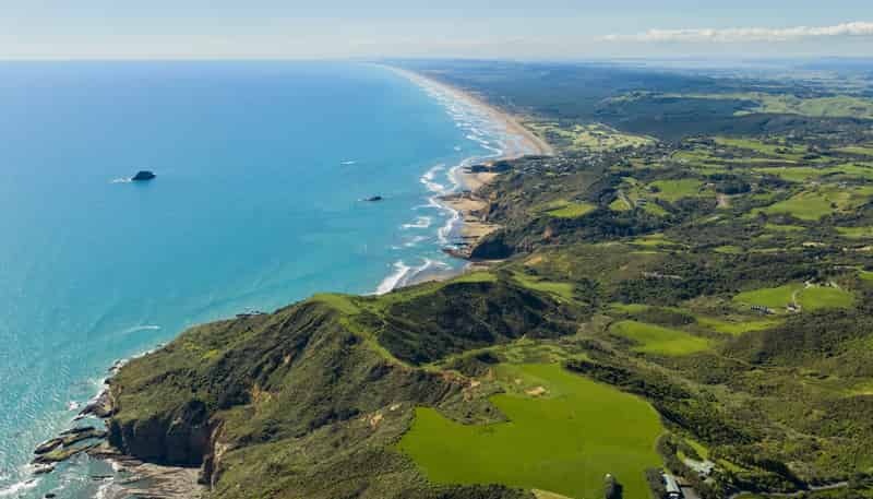 216 Constable Road, Muriwai
