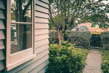 707 Massey Street, Akina