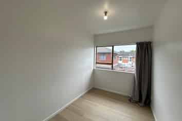 4/396 Sandringham Road, Sandringham