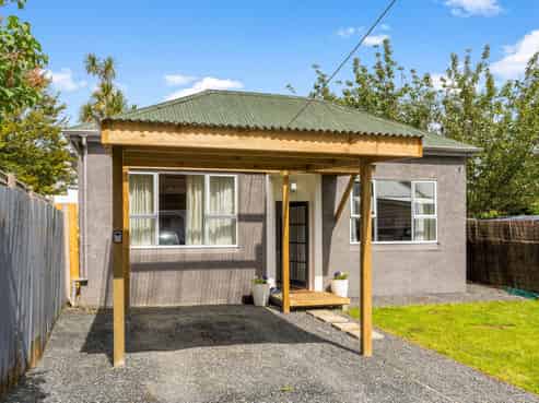 8 Coburn Avenue, North East Valley