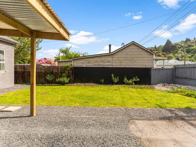 8 Coburn Avenue, NORTH EAST VALLEY