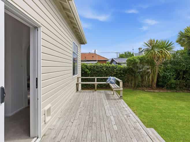 25 Moreau Street , SAINT KILDA