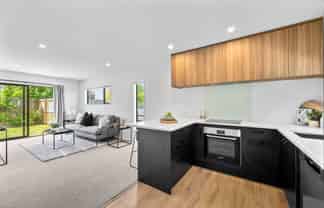 10/15 Bunyan Street, Waltham