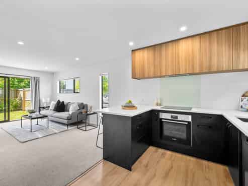 10/15 Bunyan Street, Waltham