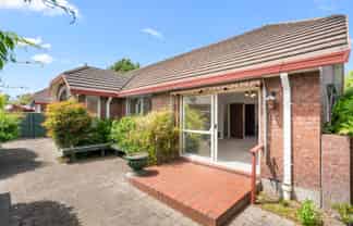 1/5 Cottesmore Close, Burnside